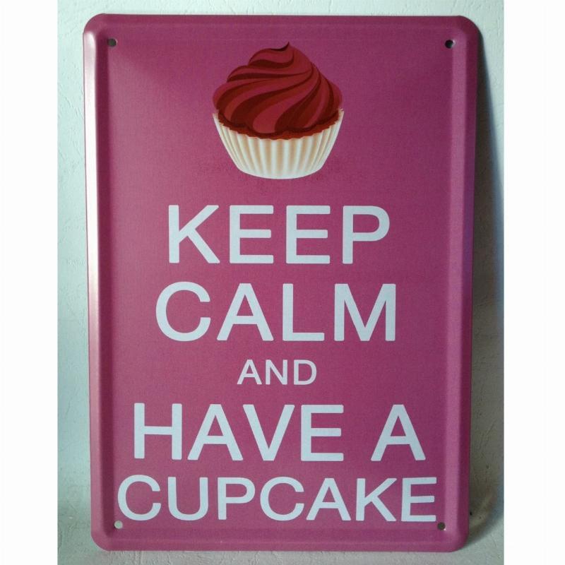 Emaljeskilt: Hold ro og nyd en cupcake