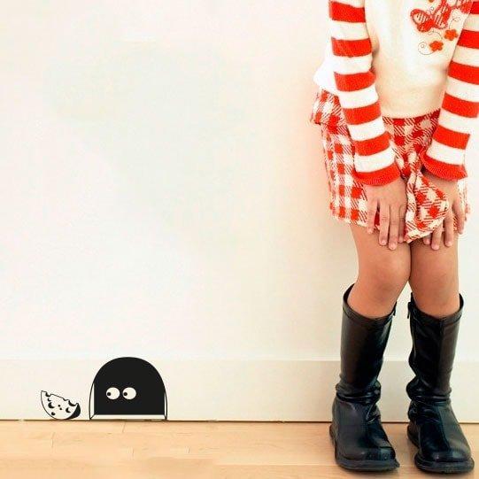 Mus i Hul - 2 Stk Sjove Vægklistermærker til Hjemmet