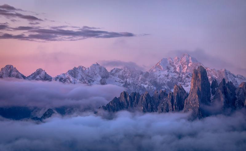 Rugged Peaks af Mikkel Beiter - Bjergeventyr
